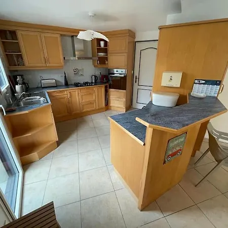 Maison Familiale Cosy A Pied بيت للعطل